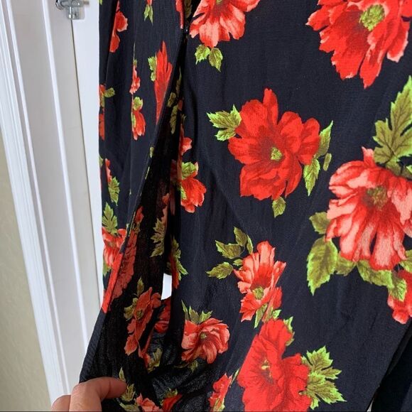 Forever 21 Plus Floral Cropped Top Size 2X - Picture 7 of 12